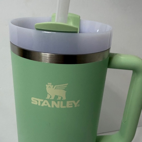 Stanley Mint Green Quencher H2.0 Tumbler - Picture 2 of 8